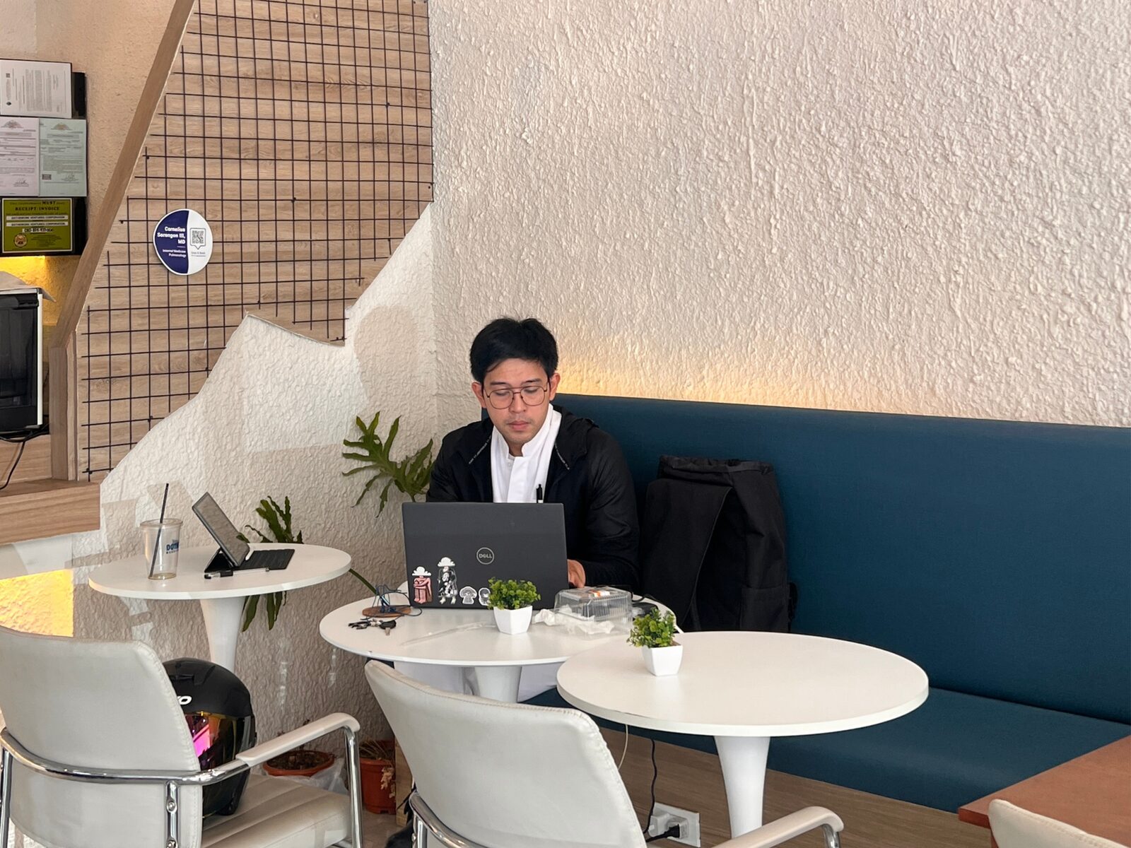 DoTheWork coworking space dining study area